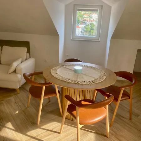 아파트 Cezar's House *