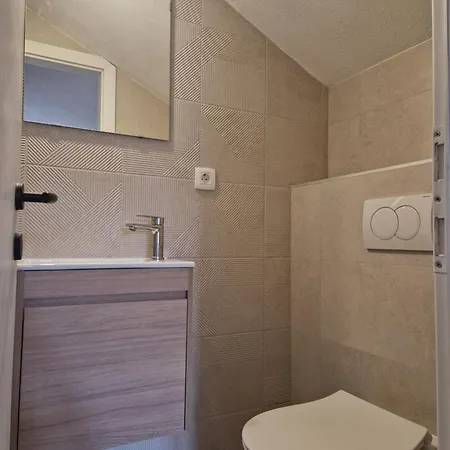 דירה Cezar's House פוצ'ישצ'ה