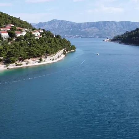 Cezar's House Pucisca