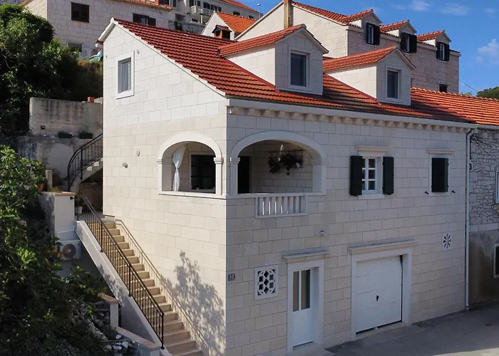 Cezar's House * Pučišća